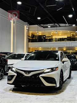 تۆیۆتا کامری